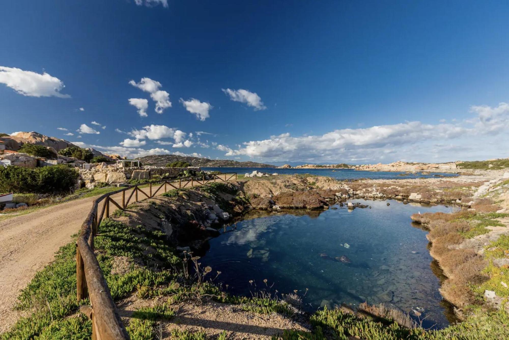 Residence Cala Francese - Case Sul Mare Ла-Маддалена Экстерьер фото