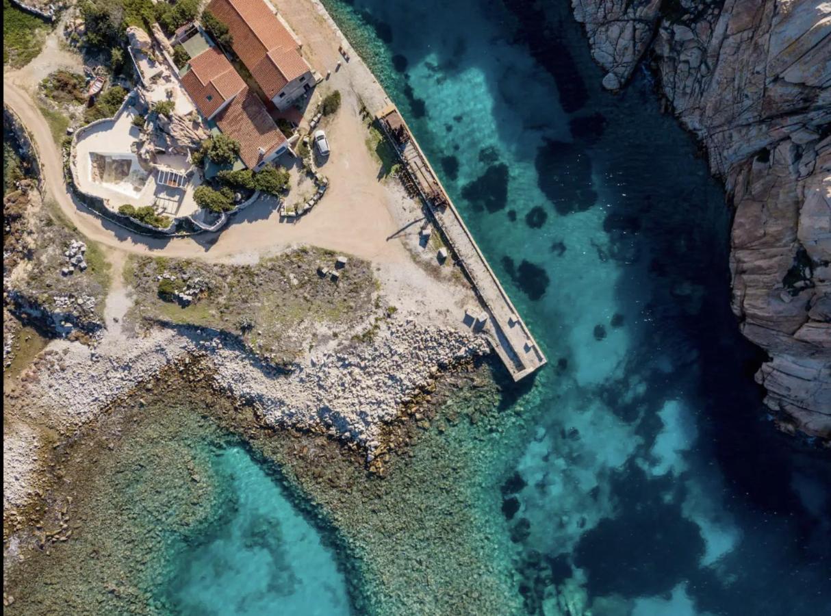 Residence Cala Francese - Case Sul Mare Ла-Маддалена Экстерьер фото