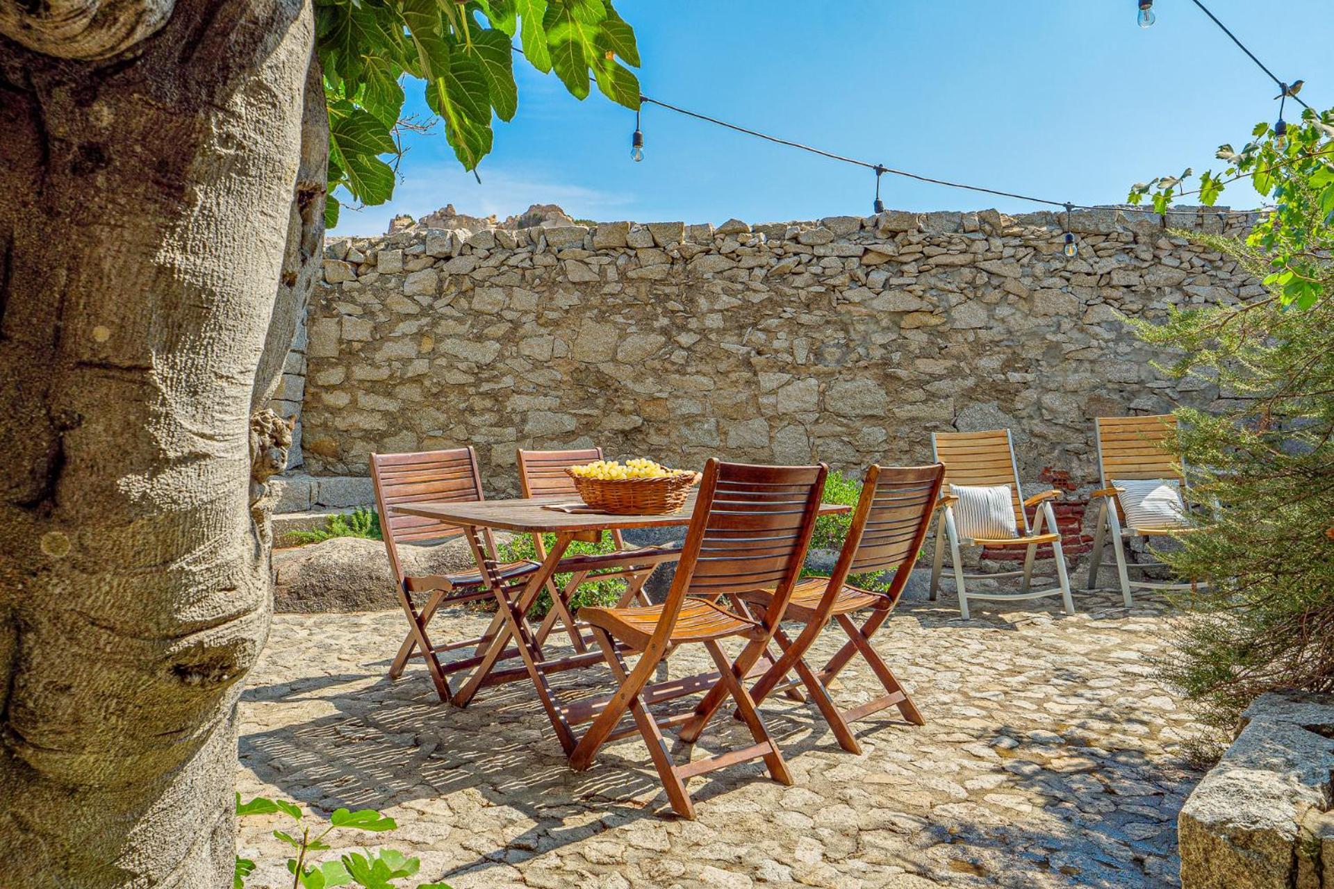Residence Cala Francese - Case Sul Mare Ла-Маддалена Экстерьер фото